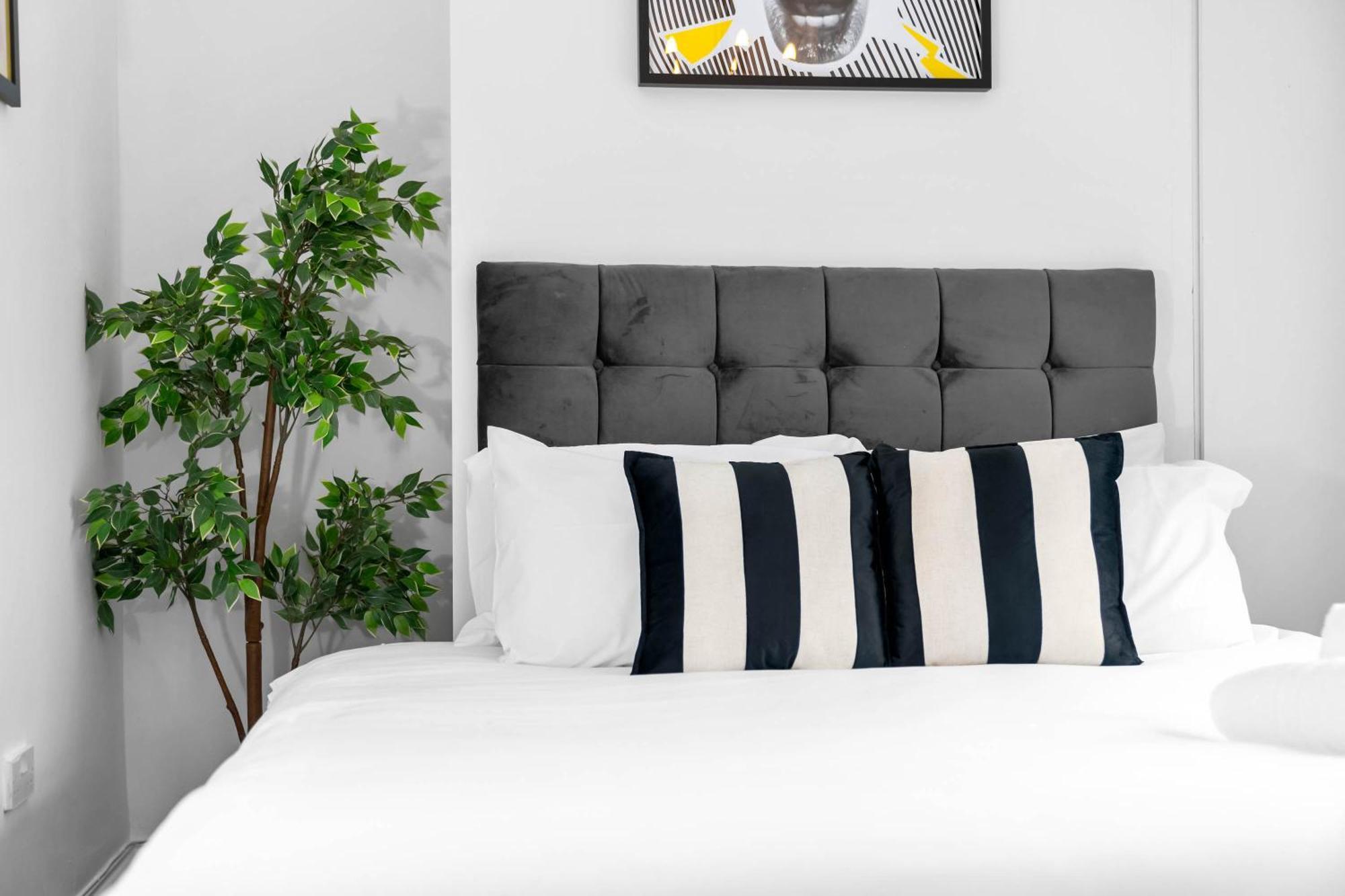 Luxury Apartment - Fast Wifi - Wolverhampton 9Apc Kültér fotó
